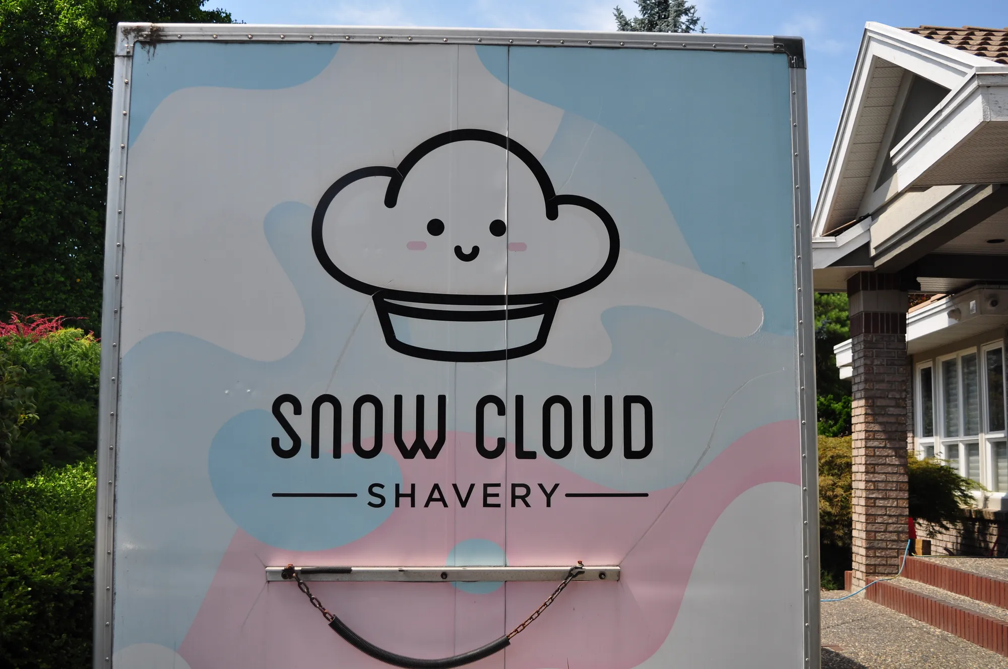 Snow Cloud Shavery box-truck wrap with cloud logo in Vancouver